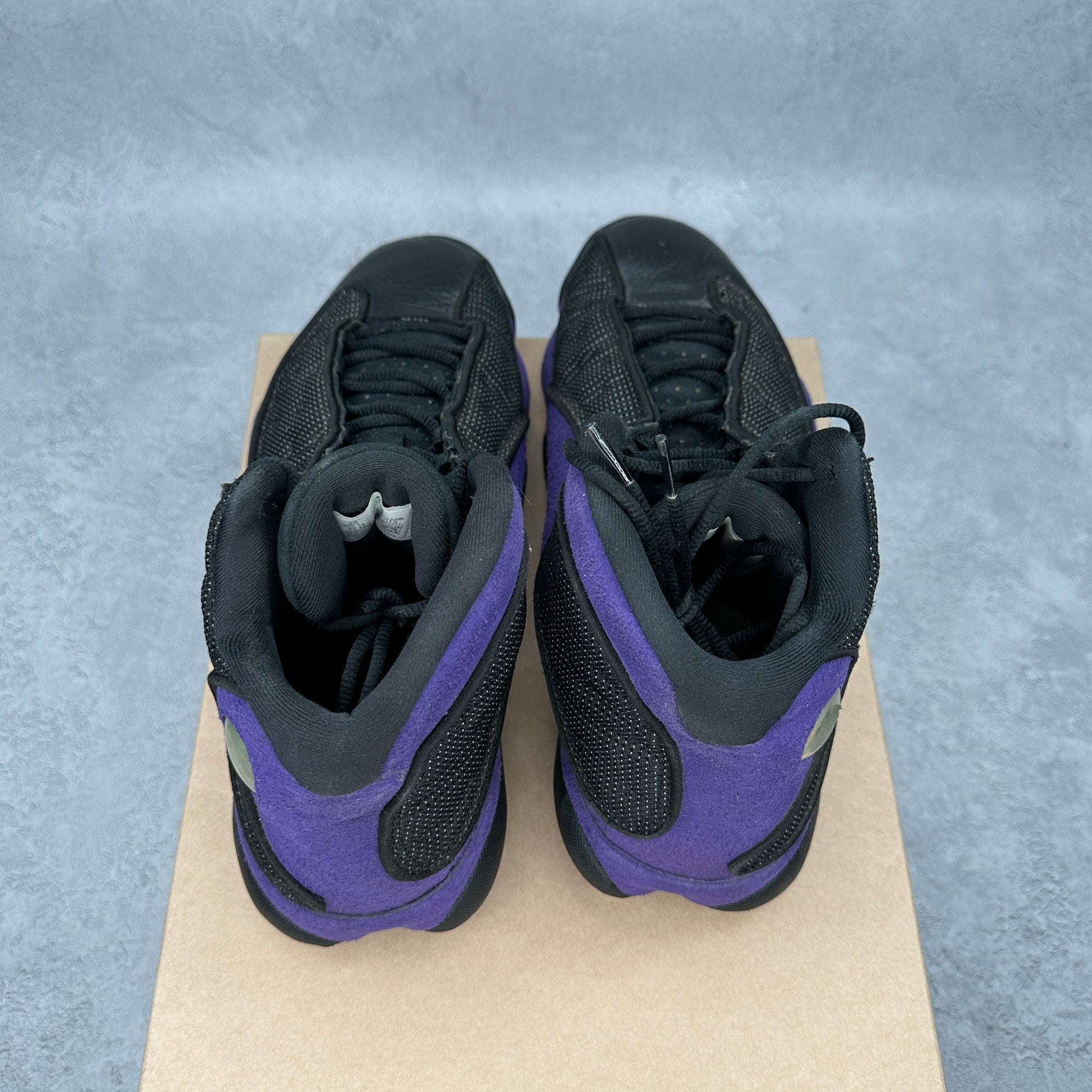 Jordan 13 Retro Court Purple *pre-owned* SIZE 10
