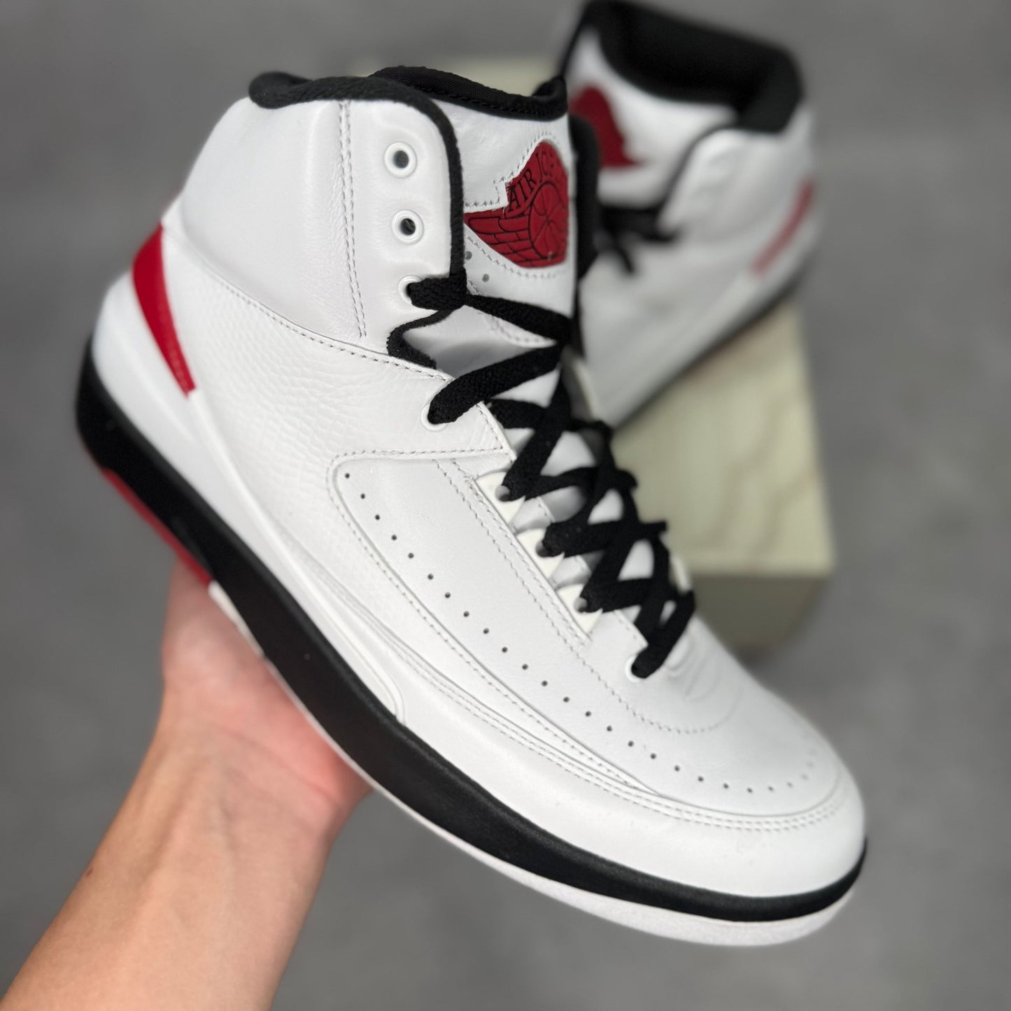 Jordan 2 Retro OG Chicago (2022) *pre - owned* SIZE 9.5 - Kicks Collective PA - Jordan - DX2454 - 106 - Men's Shoes - 9.5M/11W - Pre - Owned