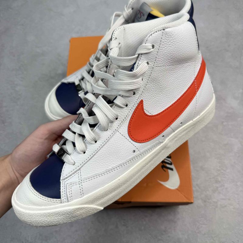 Nike Blazer Mid 77 NBA 75th Anniversary Knicks *pre - owned* SIZE 10 - Kicks Collective PA - Nike - DD8025 - 100 - Men's Shoes - 10M/11.5W - Pre - Owned