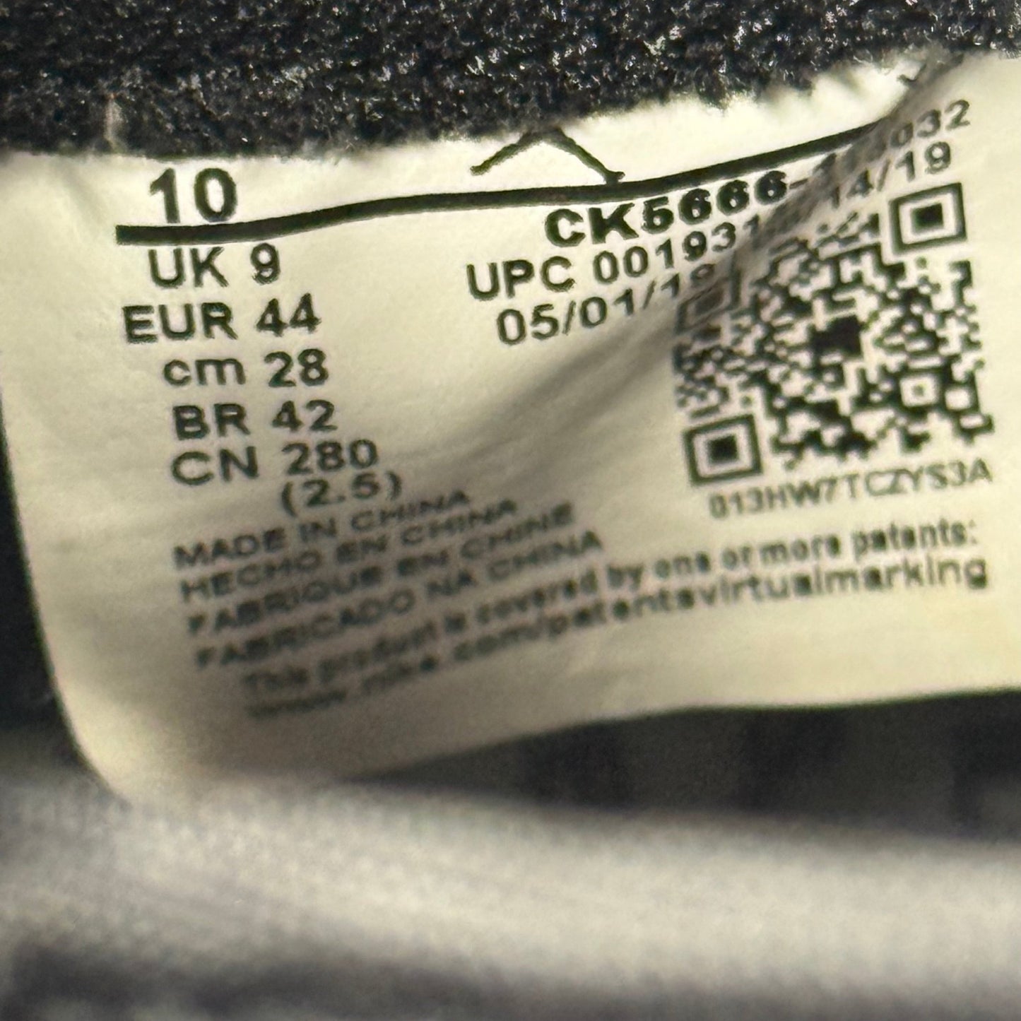 Jordan 1 Retro High Fearless UNC Chicago *pre - owned* SIZE 10 - Kicks Collective PA - Jordan - CK5666-100 - Men's Shoes - 10M/11.5W - Pre - Owned