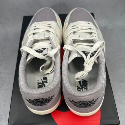 Jordan 1 Retro Low OG Atmosphere Grey *pre-owned* SIZE 9