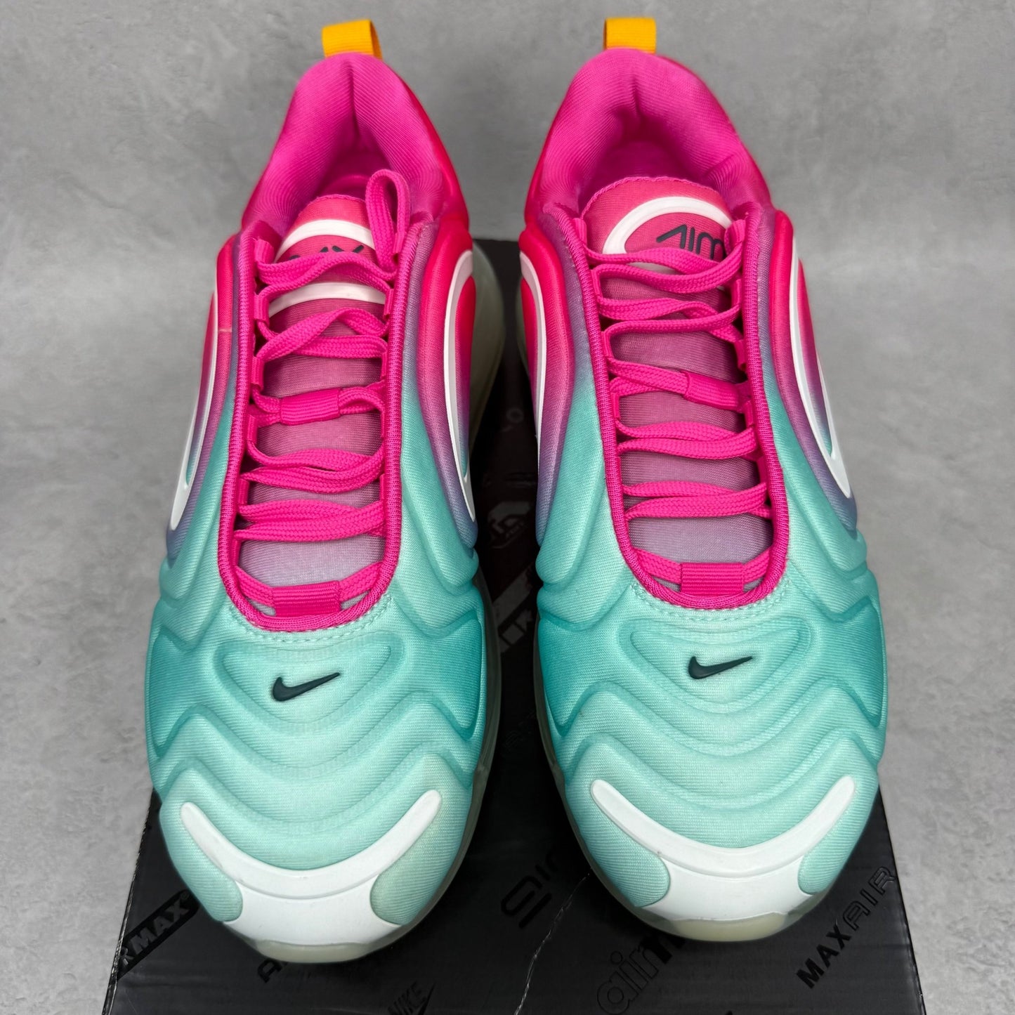 Nike Air Max 720 Teal Tint W *pre - owned* SIZE 7.5W - Kicks Collective PA - Nike - CJ0567 - 300 - Women's Shoes - 6M/7.5W - Pre - Owned