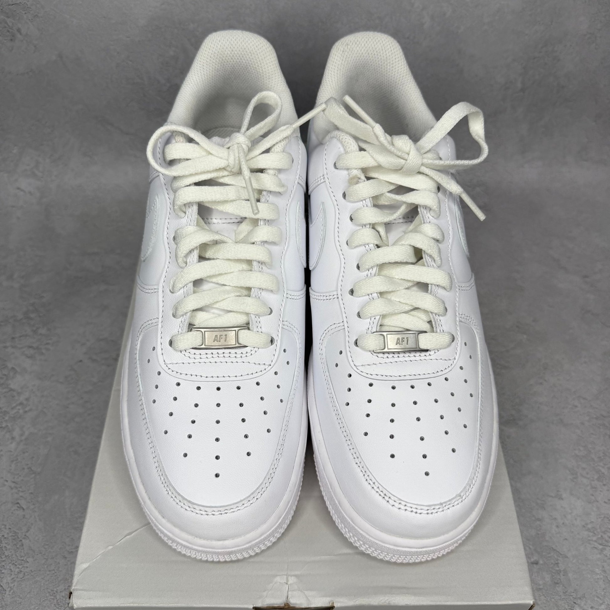 Nike Air Force 1 Low '07 White *pre - owned* SIZE 10 - Kicks Collective PA - Nike - 315122-111/CW2288-111 - Men's Shoes - 10M/11.5W - Pre - Owned