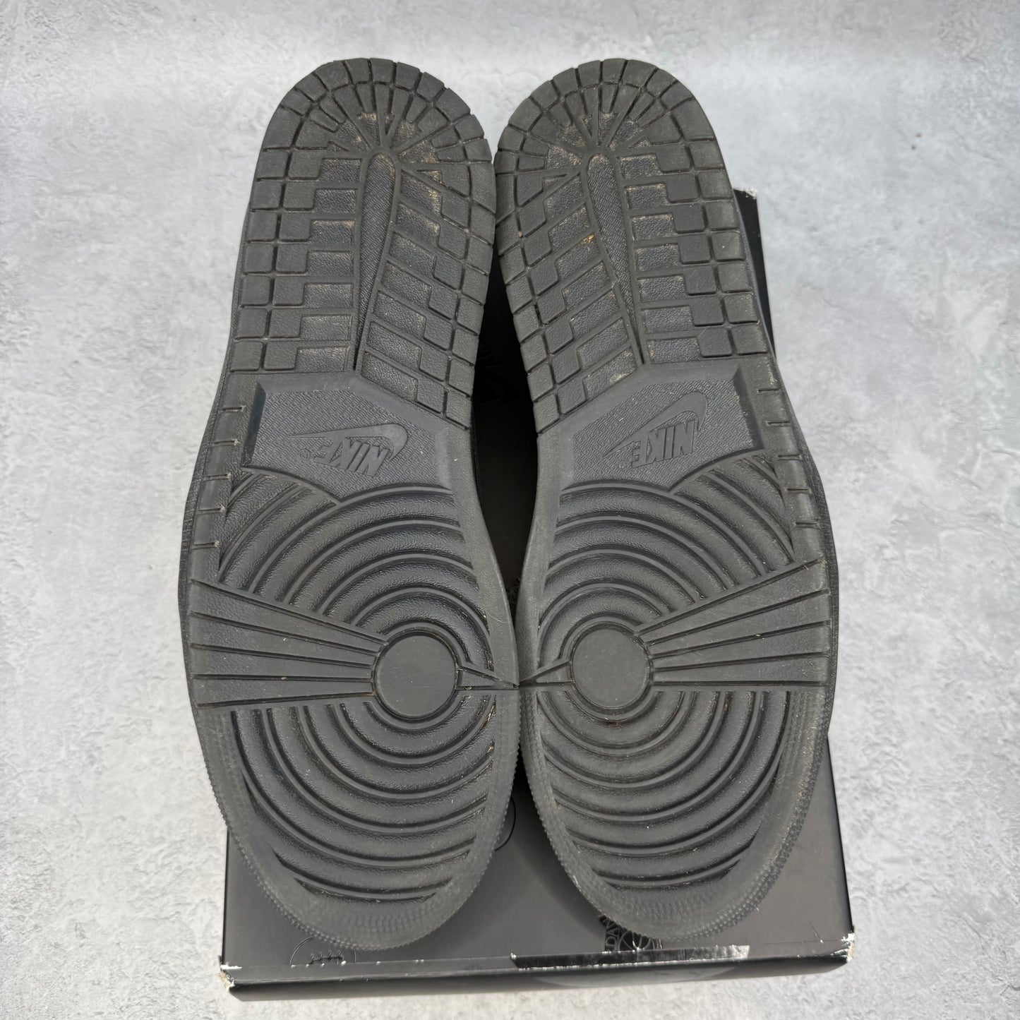 Jordan 1 Retro Low OG SP Travis Scott Black Phantom *pre-owned* SIZE 13