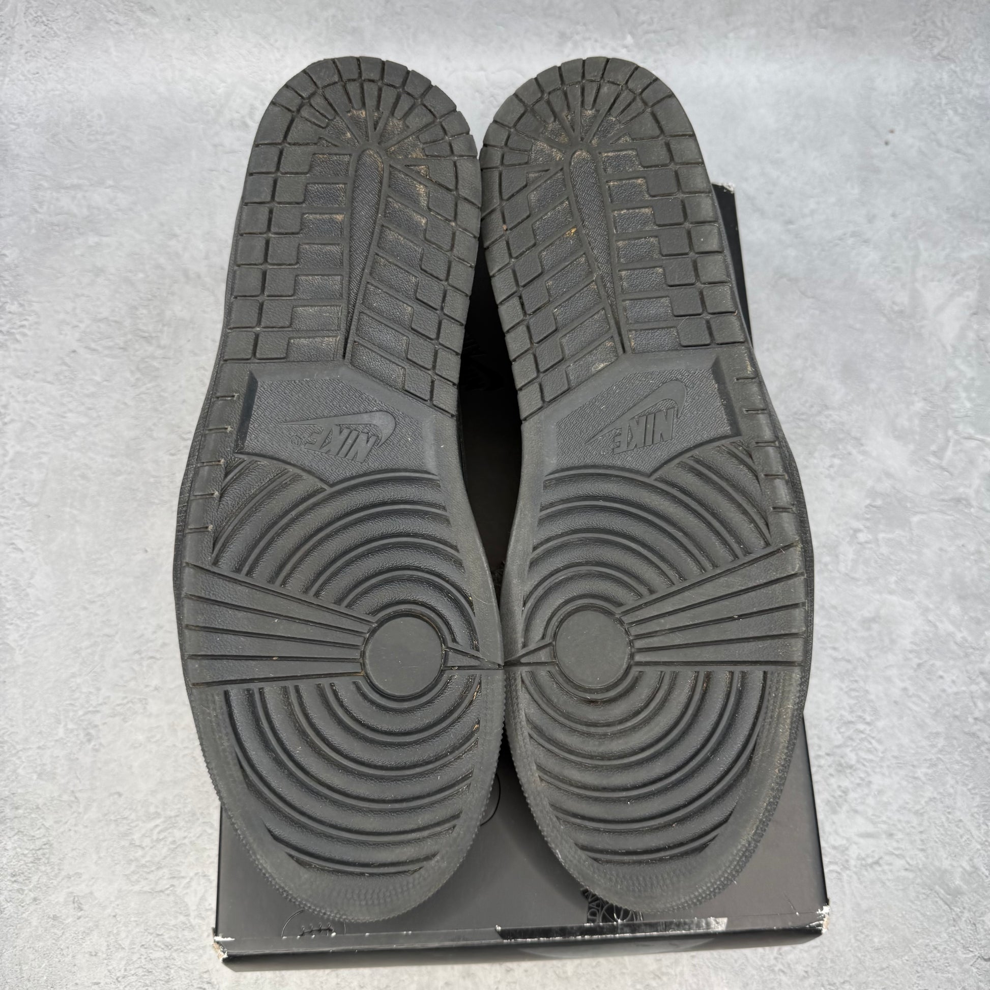 Jordan 1 Retro Low OG SP Travis Scott Black Phantom *pre-owned* SIZE 13