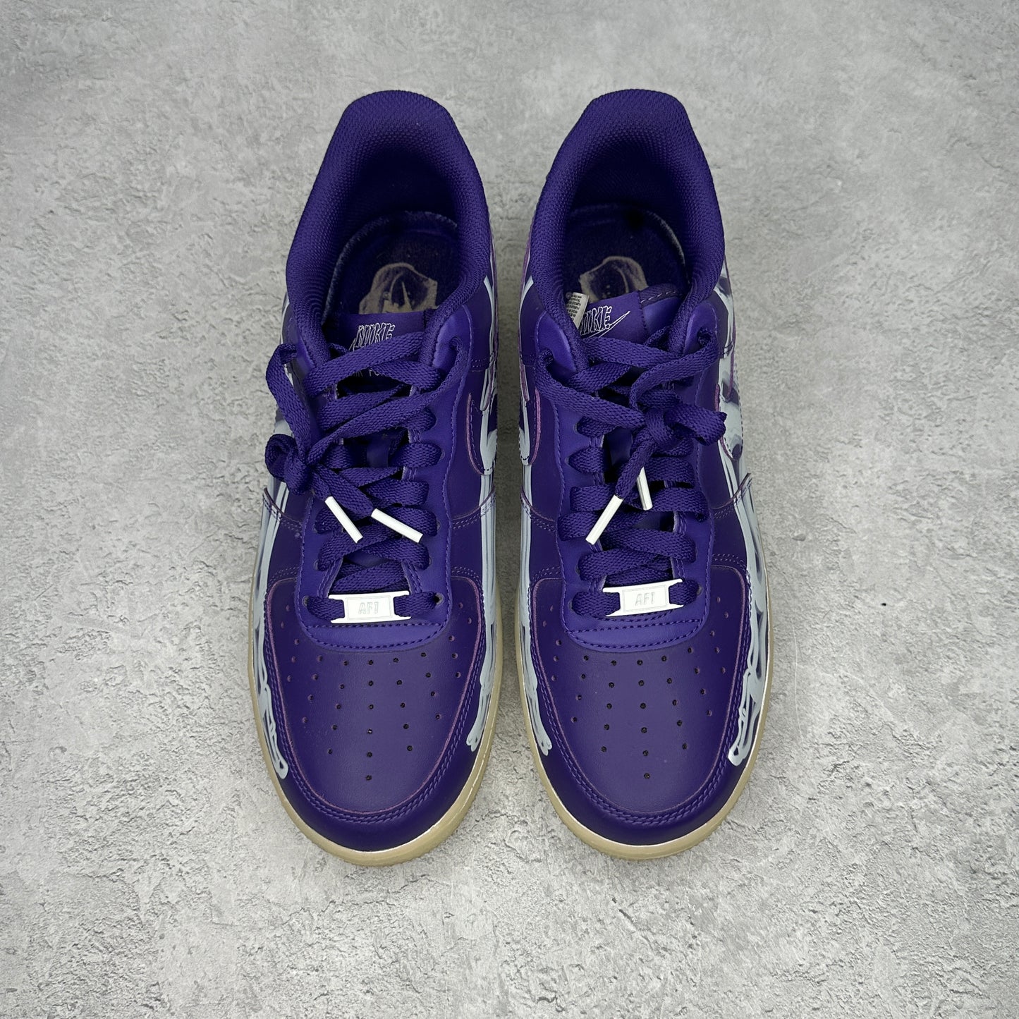 Nike Air Force 1 Low '07 QS Purple Skeleton Halloween (2021) *pre-owned* SIZE 8.5