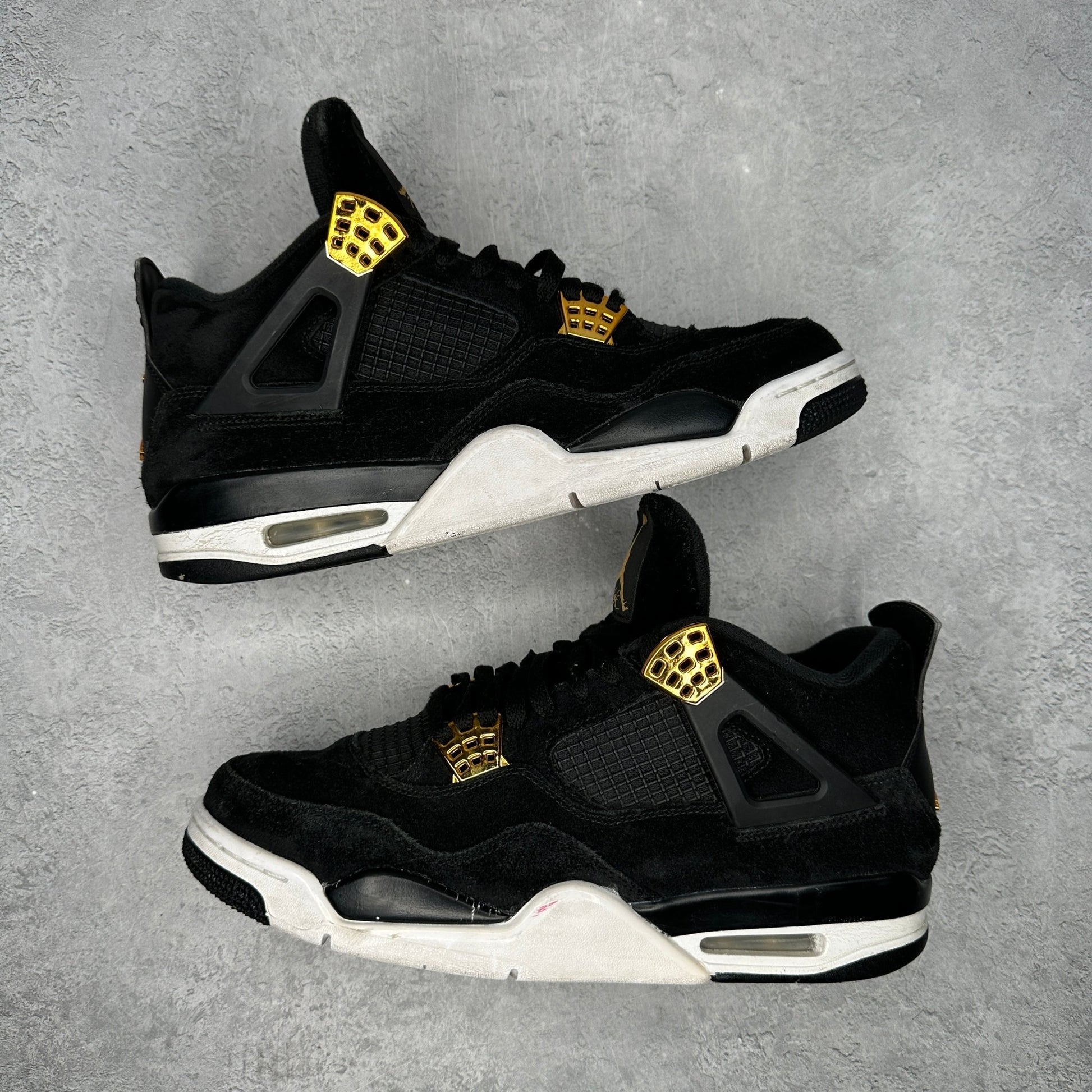Jordan 4 Retro Royalty *pre - owned* SIZE 11 - Kicks Collective PA - Jordan - 308497-032 - Men's Shoes - 11M/12.5W - Pre - Owned - No Box