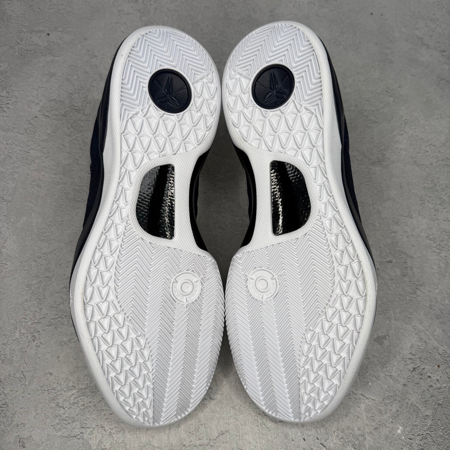 Nike Kobe 8 Protro College Navy *pre-owned* SIZE 11