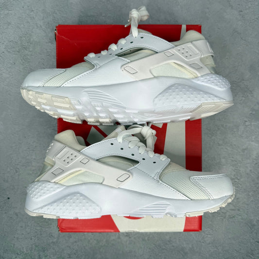 Nike Air Huarache Run White Pure Platinum (GS) *pre - owned* SIZE 6.5Y - Kicks Collective PA - Nike - 654275 - 110 - Kid's Shoes - 6.5Y - Pre - Owned