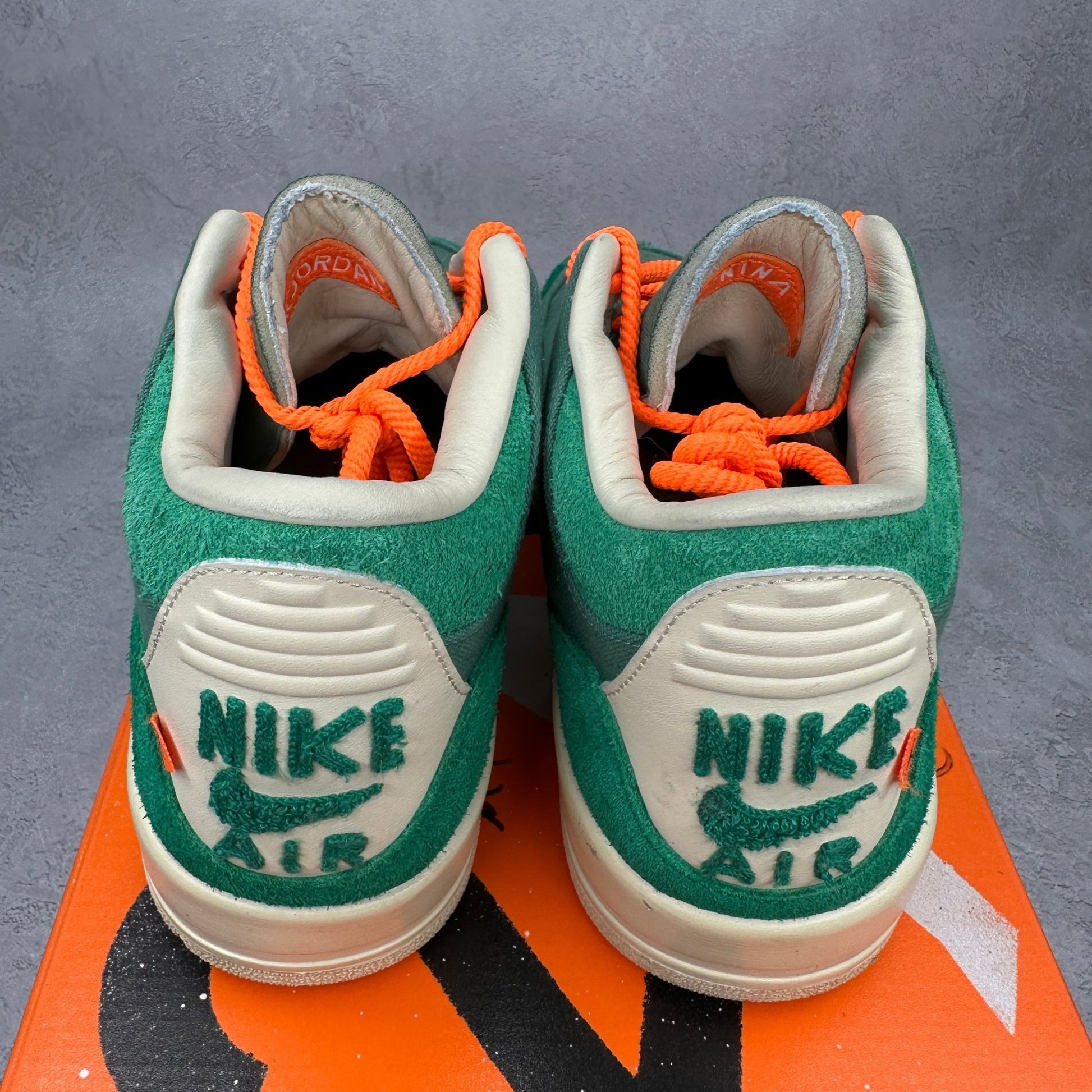 Jordan 3 Retro SP Nina Chanel Abney Bicoastal (Women's) *pre - owned* SIZE 10M/11.5W - Kicks Collective PA - Jordan - FZ7974 - 300 - Women's Shoes - 10M/11.5W - Pre - Owned