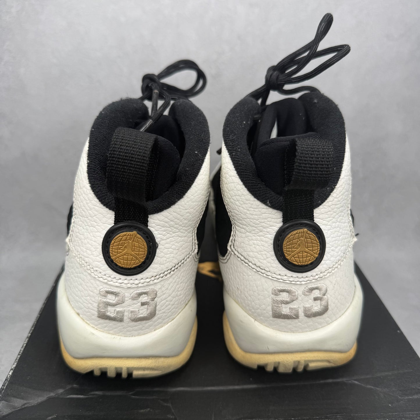 Jordan 9 Retro City of Flight (GS) *pre-owned* SIZE 6.5Y