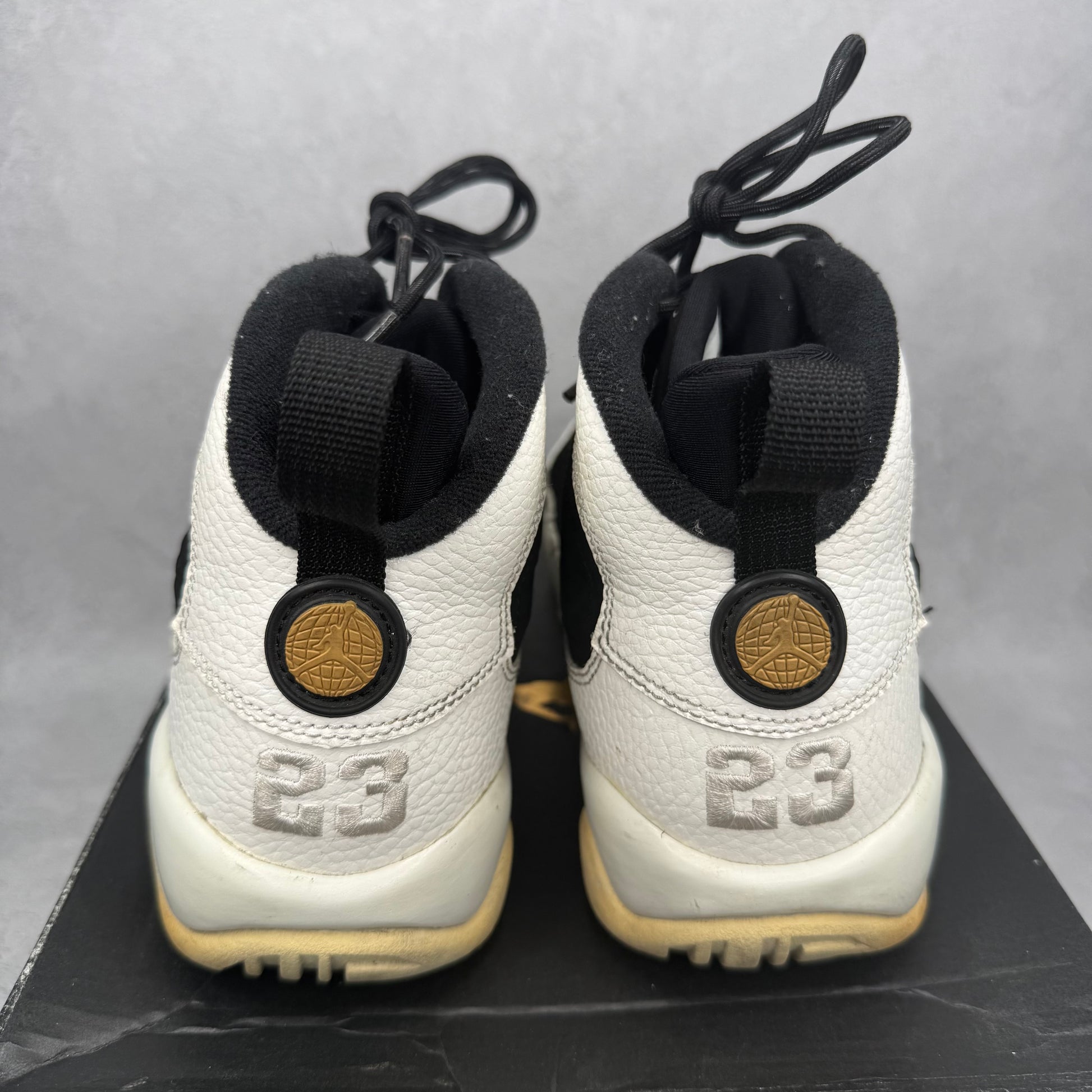 Jordan 9 Retro City of Flight (GS) *pre-owned* SIZE 6.5Y