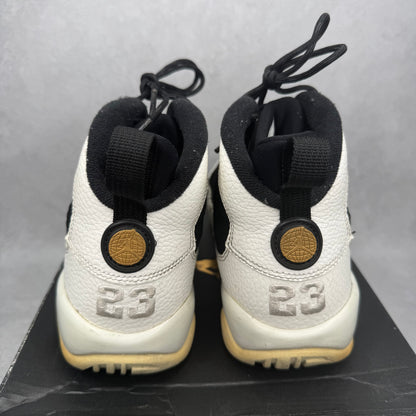 Jordan 9 Retro City of Flight (GS) *pre-owned* SIZE 6.5Y