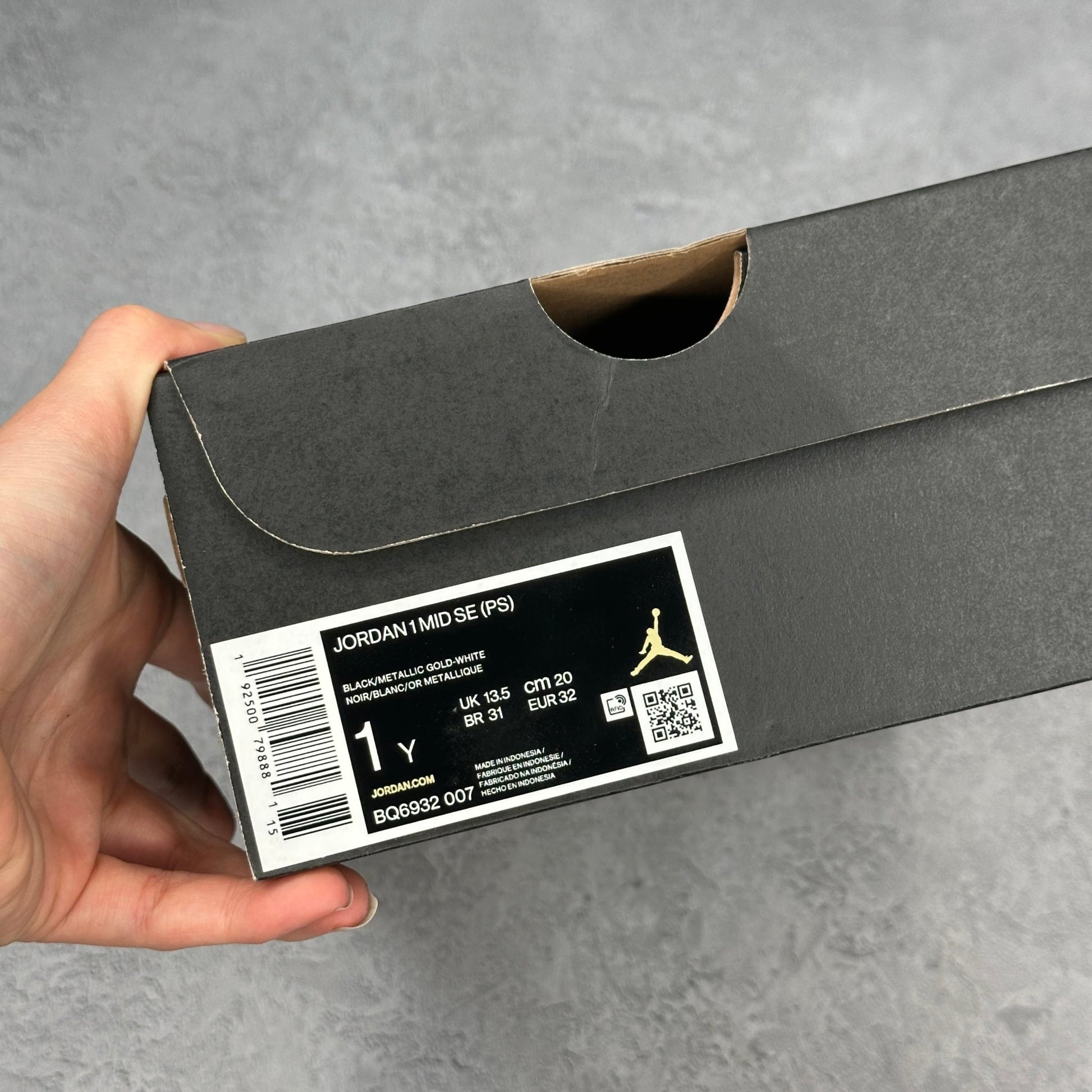 Jordan 1 Mid Patent Black White Gold (PS) *pre - owned* SIZE 1Y - Kicks Collective PA - Jordan - BQ6932 - 007 - Toddler's - 1Y - Pre - Owned