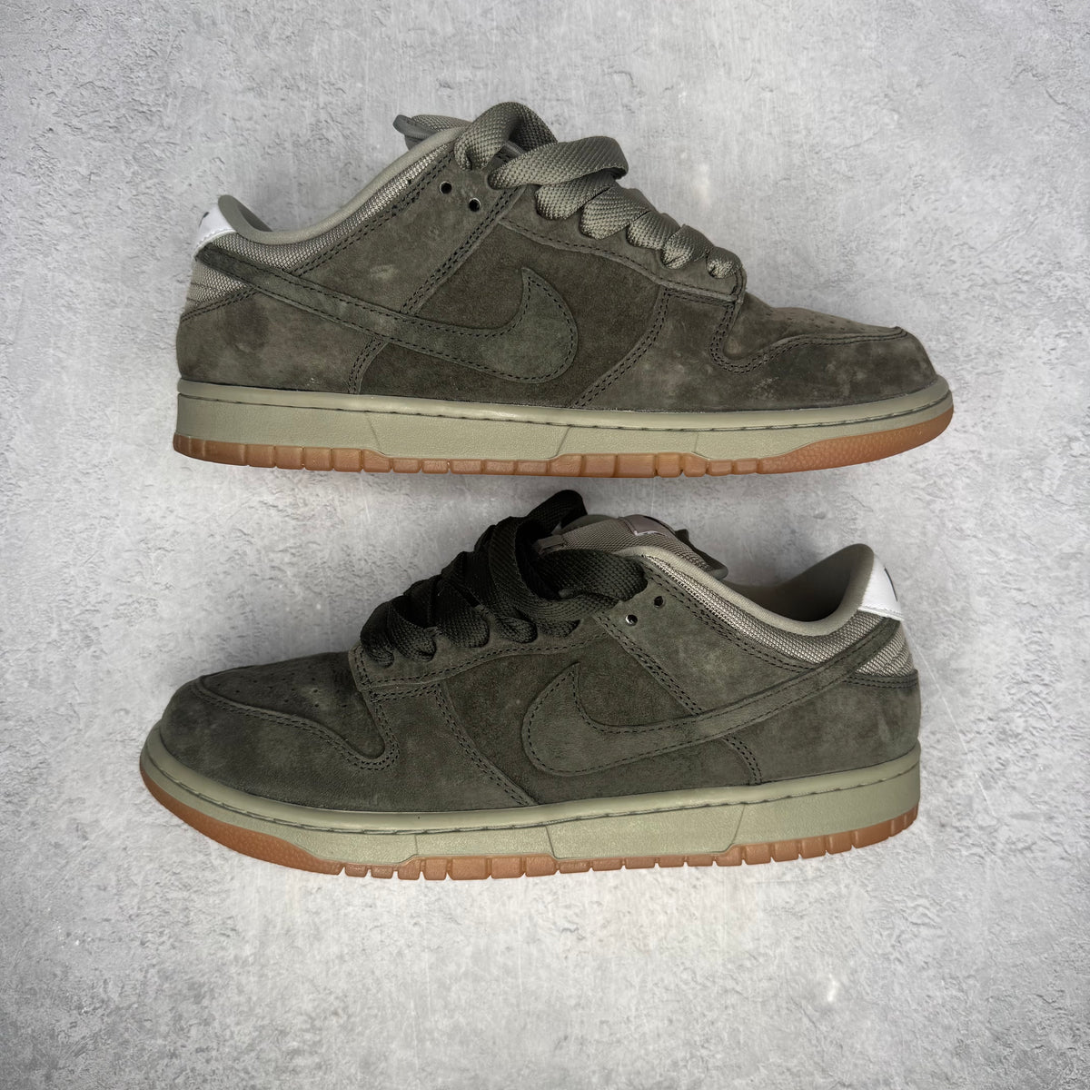 Nike SB Dunk Low Pro B Sequoia *pre-owned* SIZE 11