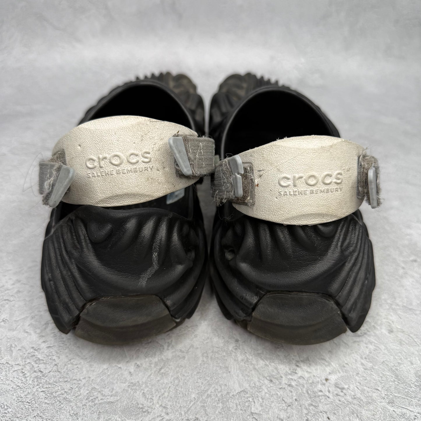 Crocs Pollex Clog by Salehe Bembury Sasquatch *pre-owned* SIZE 11