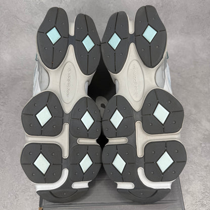 New Balance 9060 Chrome Blue *pre-owned* SIZE 9