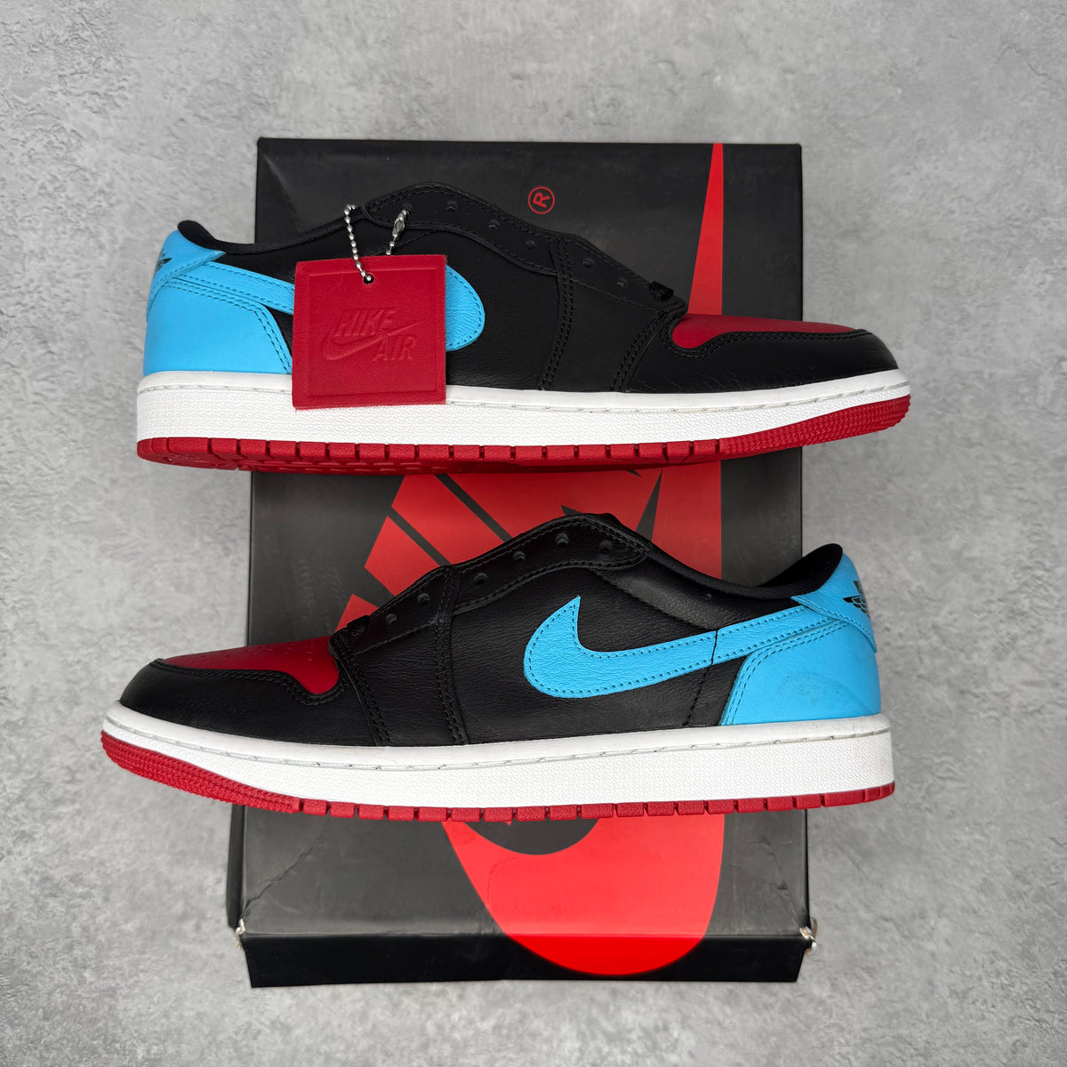 Jordan 1 Retro Low OG NC to Chi (Women's) *pre-owned* SIZE 9.5W