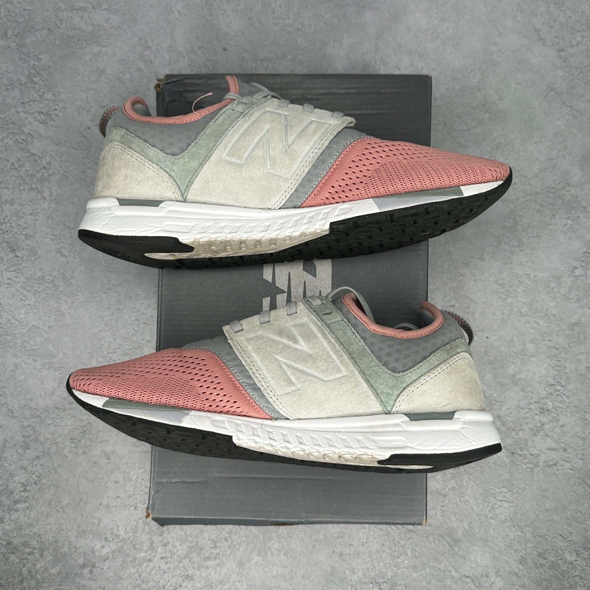 New Balance 247 Dusted Peach *pre-owned* SIZE 8.5
