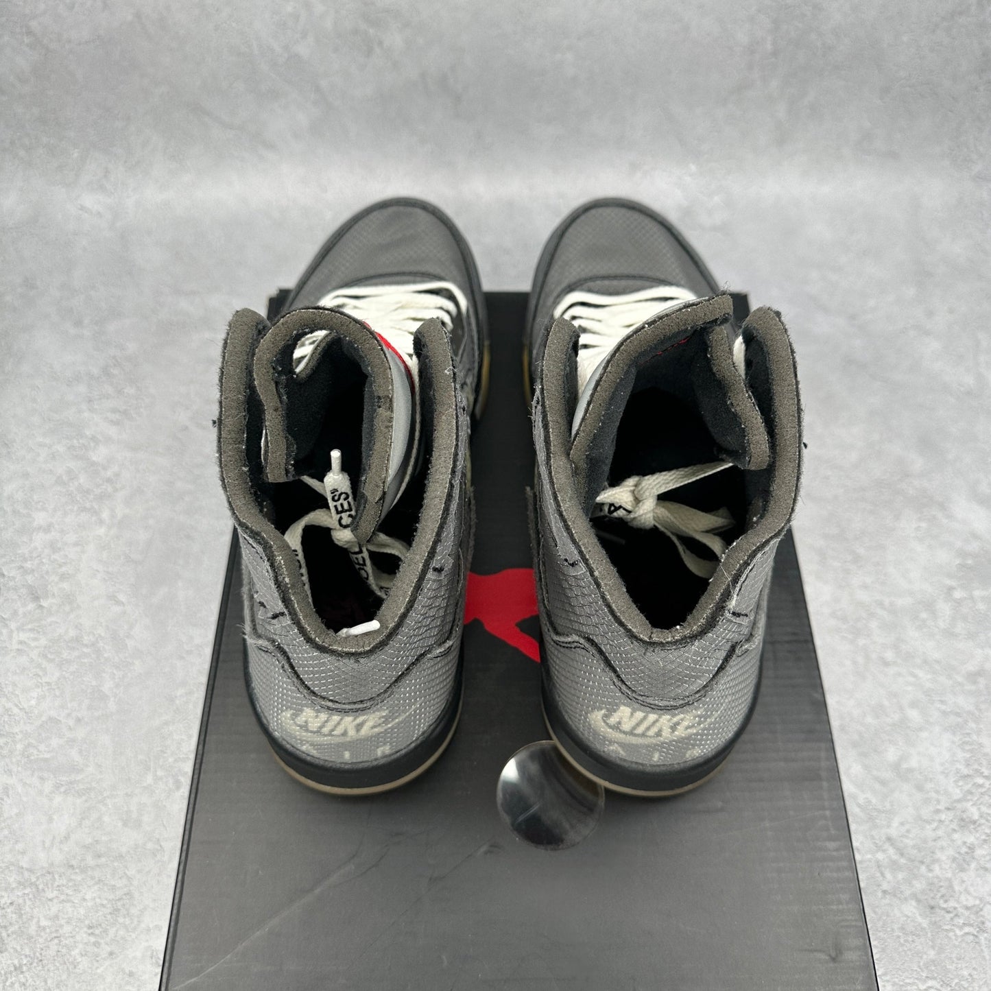 Jordan 5 Retro Off - White Muslin *pre - owned* SIZE 9.5 - Kicks Collective PA - Jordan - CT8480-001 - Men's Shoes - 9.5M/11W - Pre - Owned