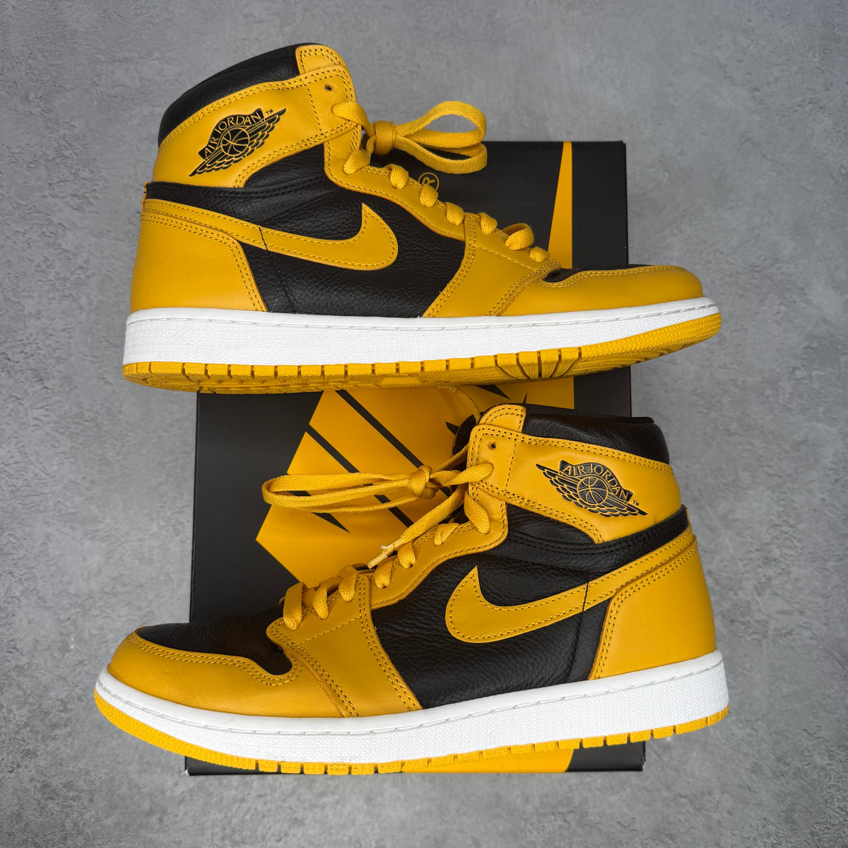 Jordan 1 Retro High Pollen *pre-owned* SIZE 10
