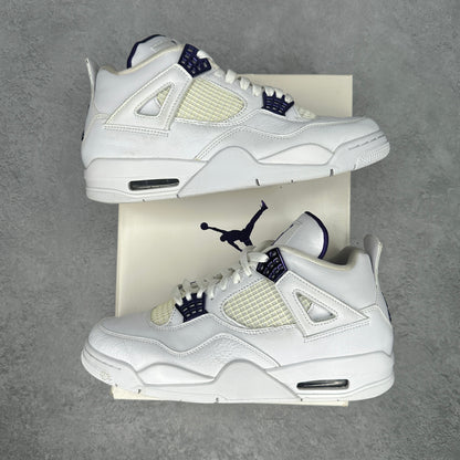 Jordan 4 Retro Metallic Purple *pre-owned* SIZE 8.5