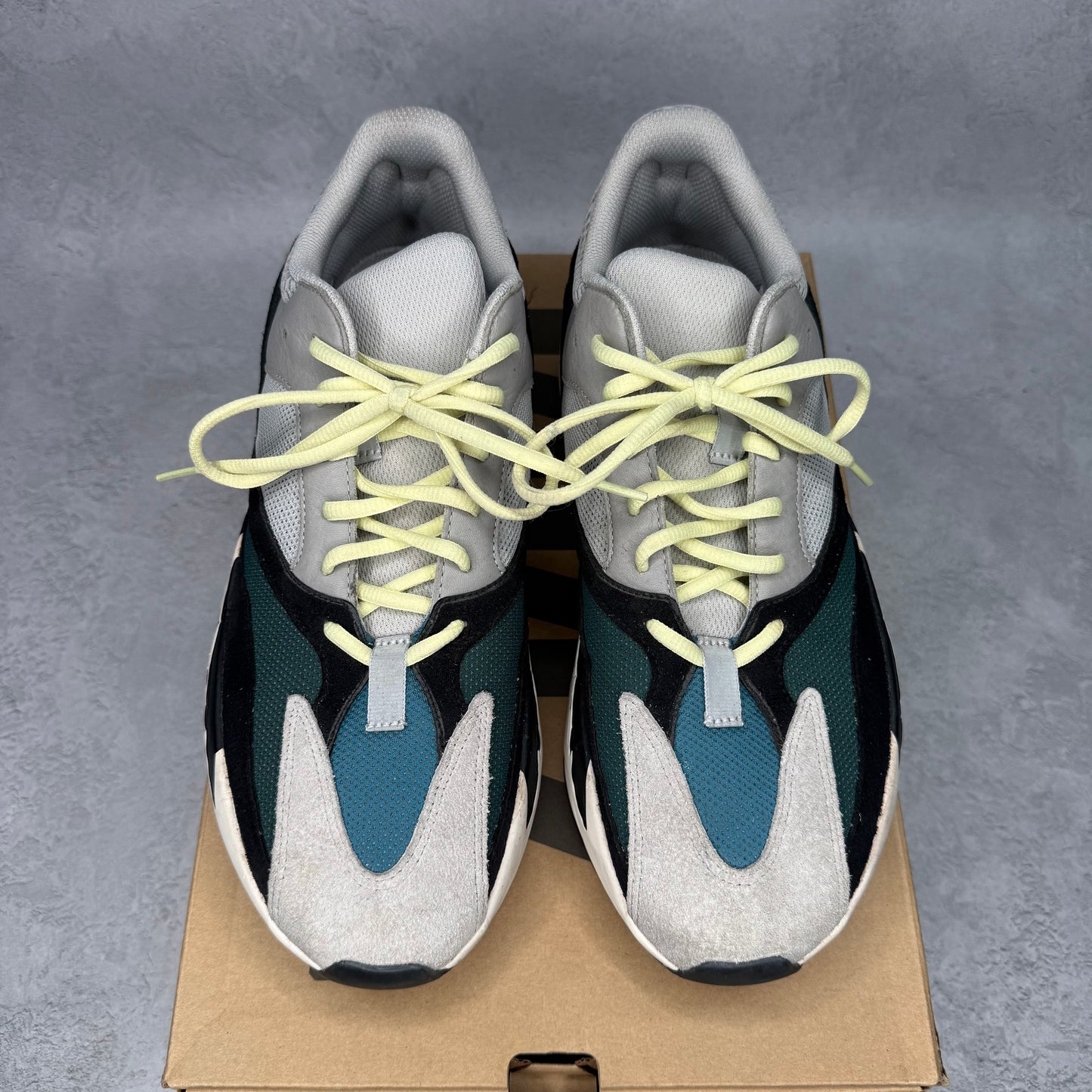 adidas Yeezy Boost 700 Wave Runner *pre-owned* SIZE 12