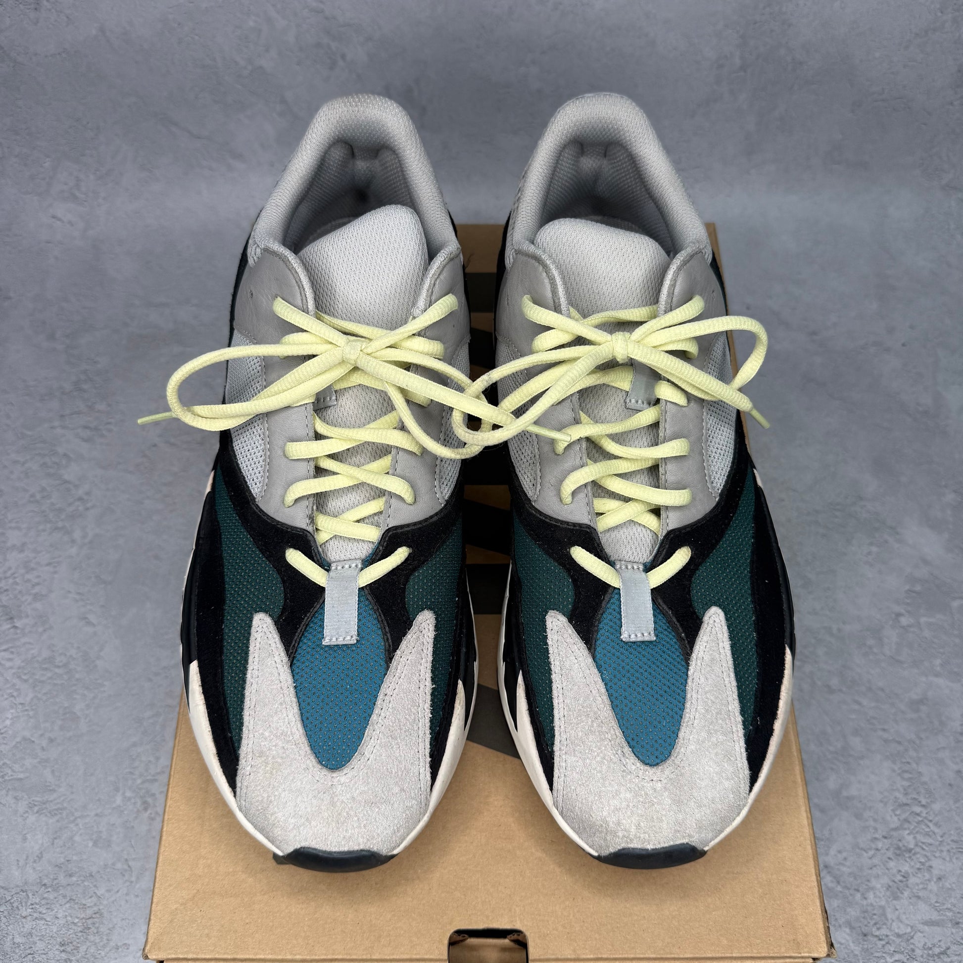 adidas Yeezy Boost 700 Wave Runner *pre-owned* SIZE 12