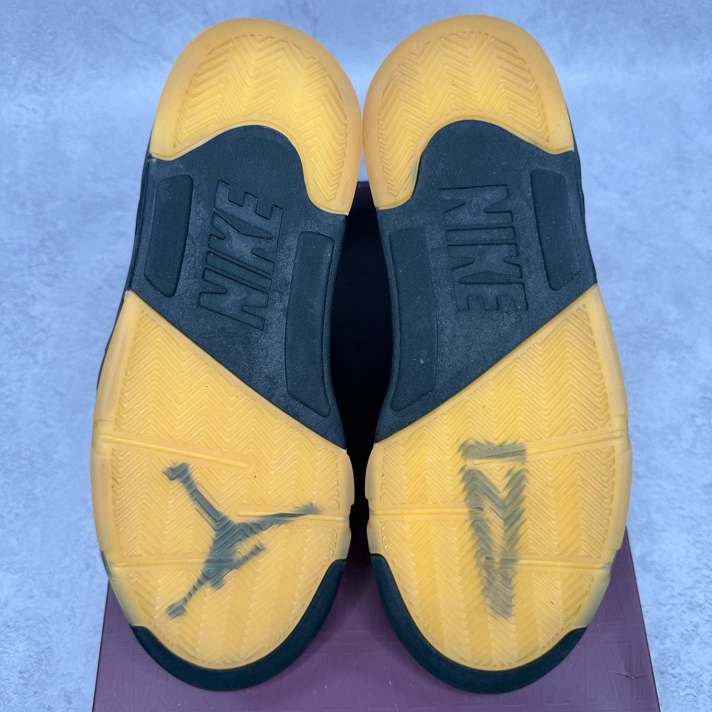 Jordan 5 Retro A Ma Maniére Dusk *pre - owned* SIZE 8.5 - Kicks Collective PA - Jordan - FD1330 - 001 - Men's Shoes - 8.5M/10W - Pre - Owned