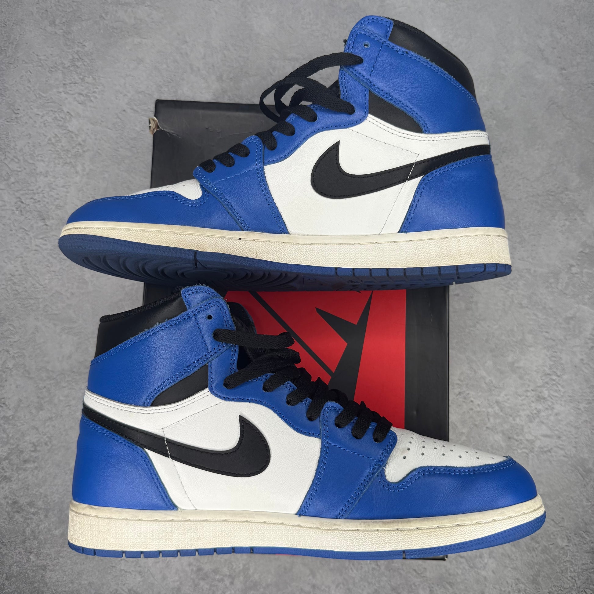 Jordan 1 Retro High Game Royal *pre-owned* SIZE 11