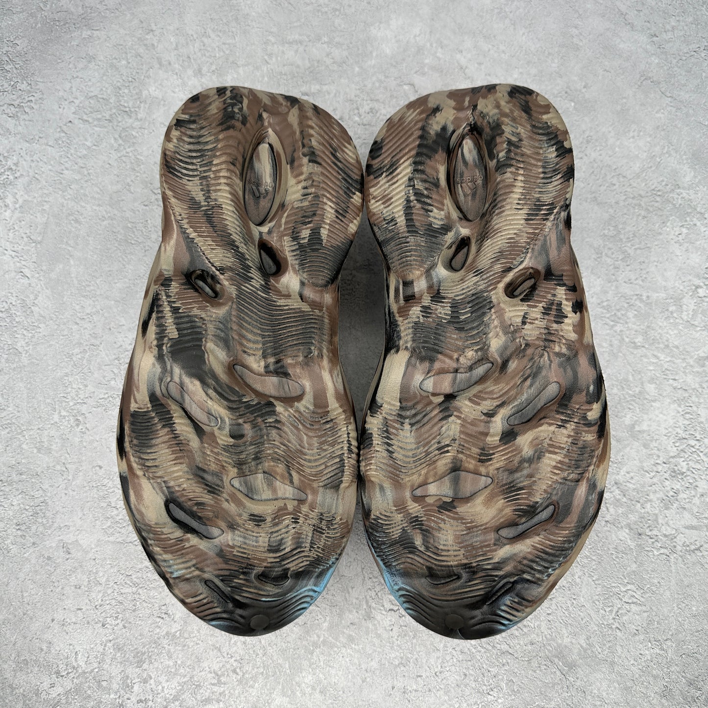 adidas Yeezy Foam RNR MX Cinder *pre-owned* SIZE 12