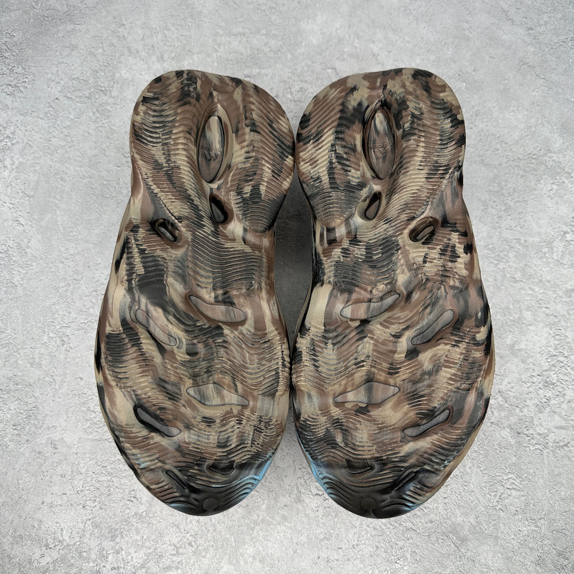 adidas Yeezy Foam RNR MX Cinder *pre-owned* SIZE 12