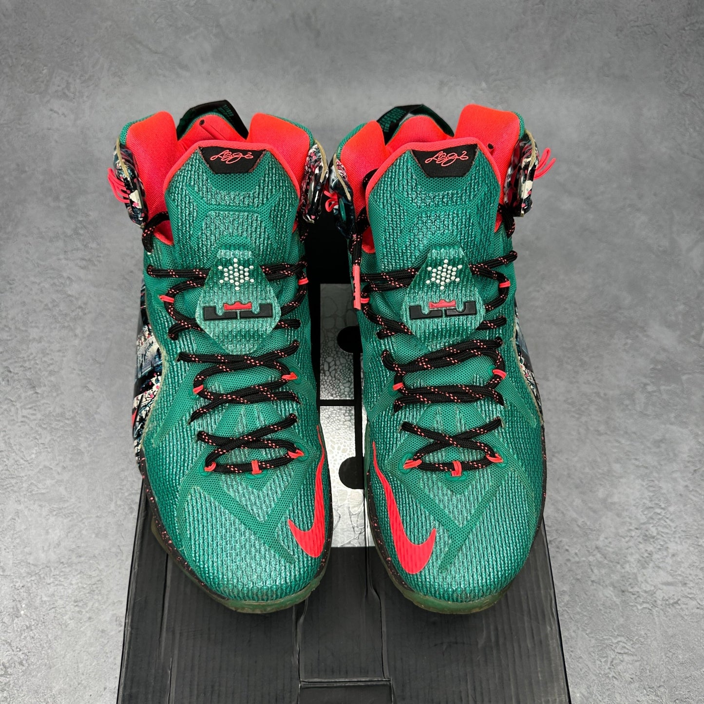Nike LeBron 12 Akron Birch *pre - owned* SIZE 9.5 - Kicks Collective PA - Nike - 707558-363 - Men's Shoes - 9.5M/11W - Pre - Owned