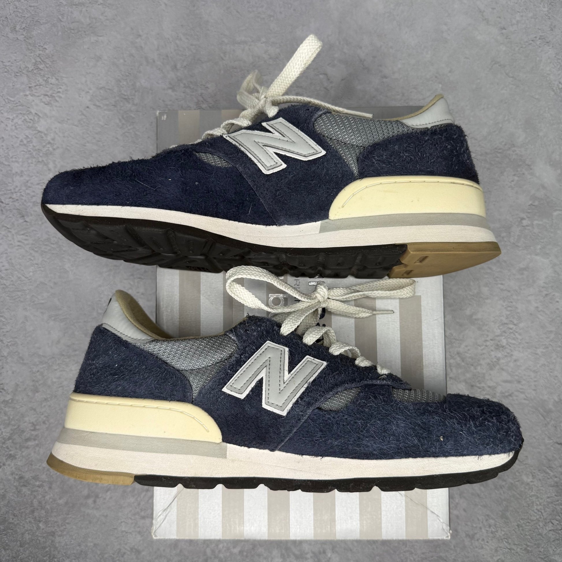 New Balance 990v1 Carhartt WIP MiUSA Dark Navy *pre - owned* SIZE 11 - Kicks Collective PA - New Balance - M990CH1 - Men's Shoes - 11M/12.5W - Pre - Owned