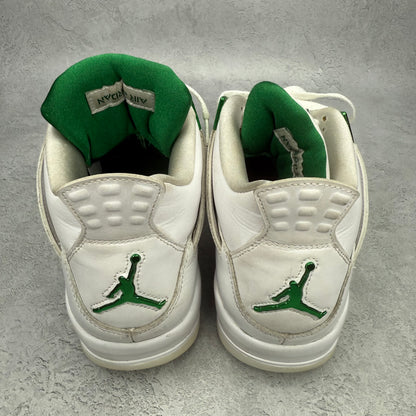 Jordan 4 Retro Metallic Green *pre-owned* SIZE 9.5