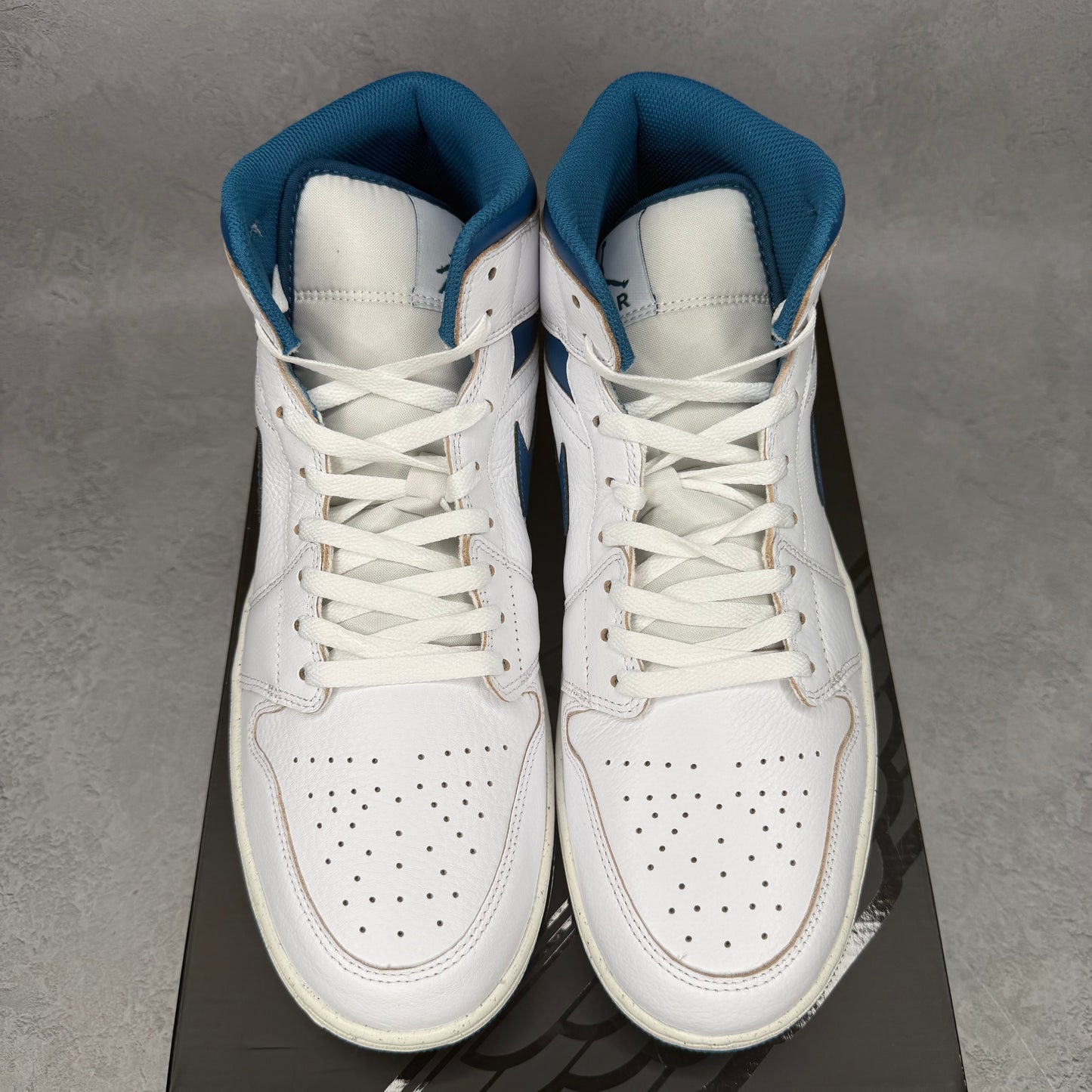 Jordan 1 Mid SE Industrial Blue VNDS *pre-owned* SIZE 13