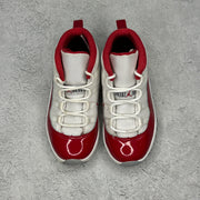 Jordan 11 Retro Cherry (2022) (TD) *pre-owned* SIZE 9C