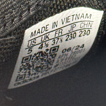 Adidas Daily 4.0 Core Black Cloud White Gum SIZE 5M/6W