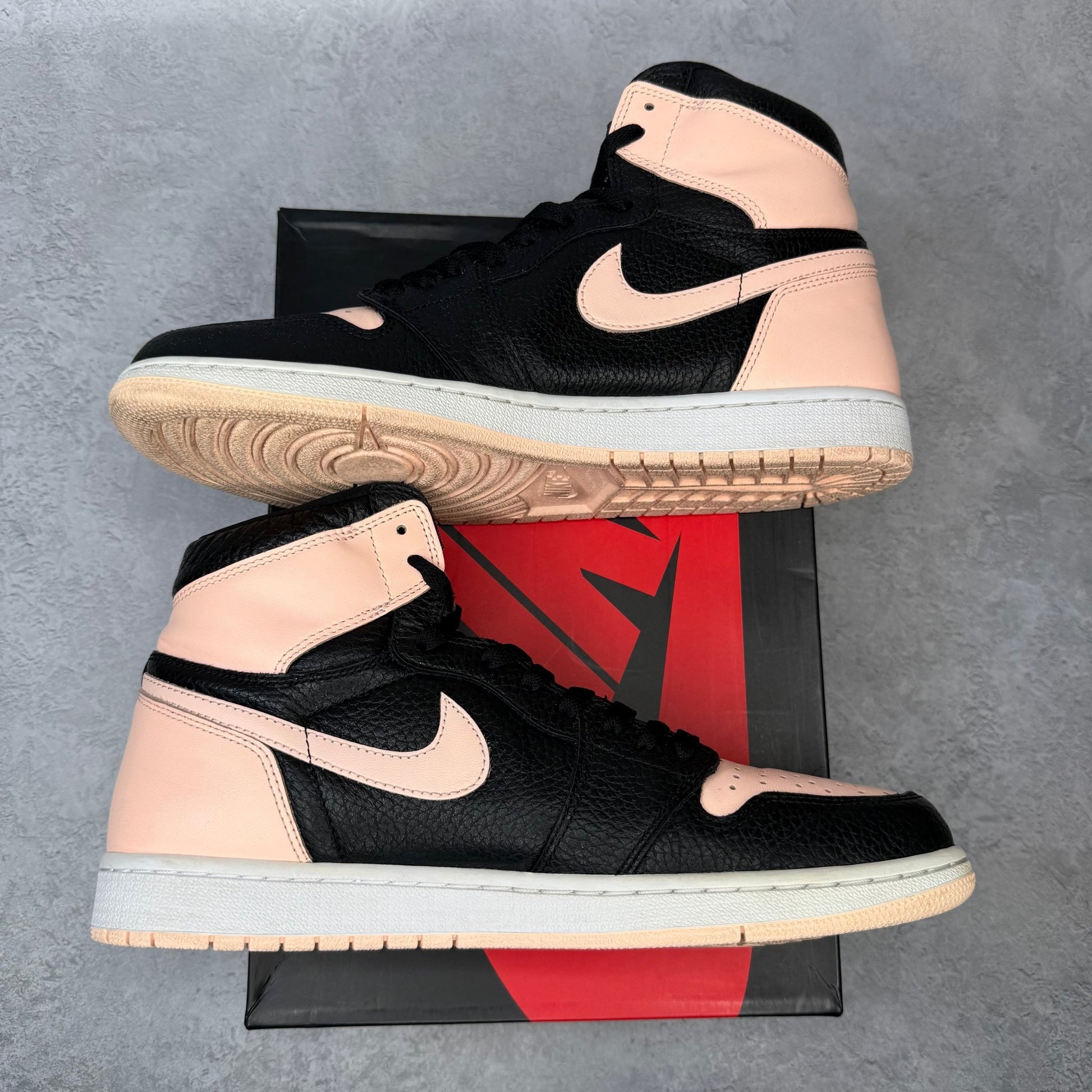 Jordan 1 Retro High Black Crimson Tint *pre - owned* SIZE 11.5 - Kicks Collective PA - Jordan - 555088-081 - Men's Shoes - 11.5M/13W - Pre - Owned
