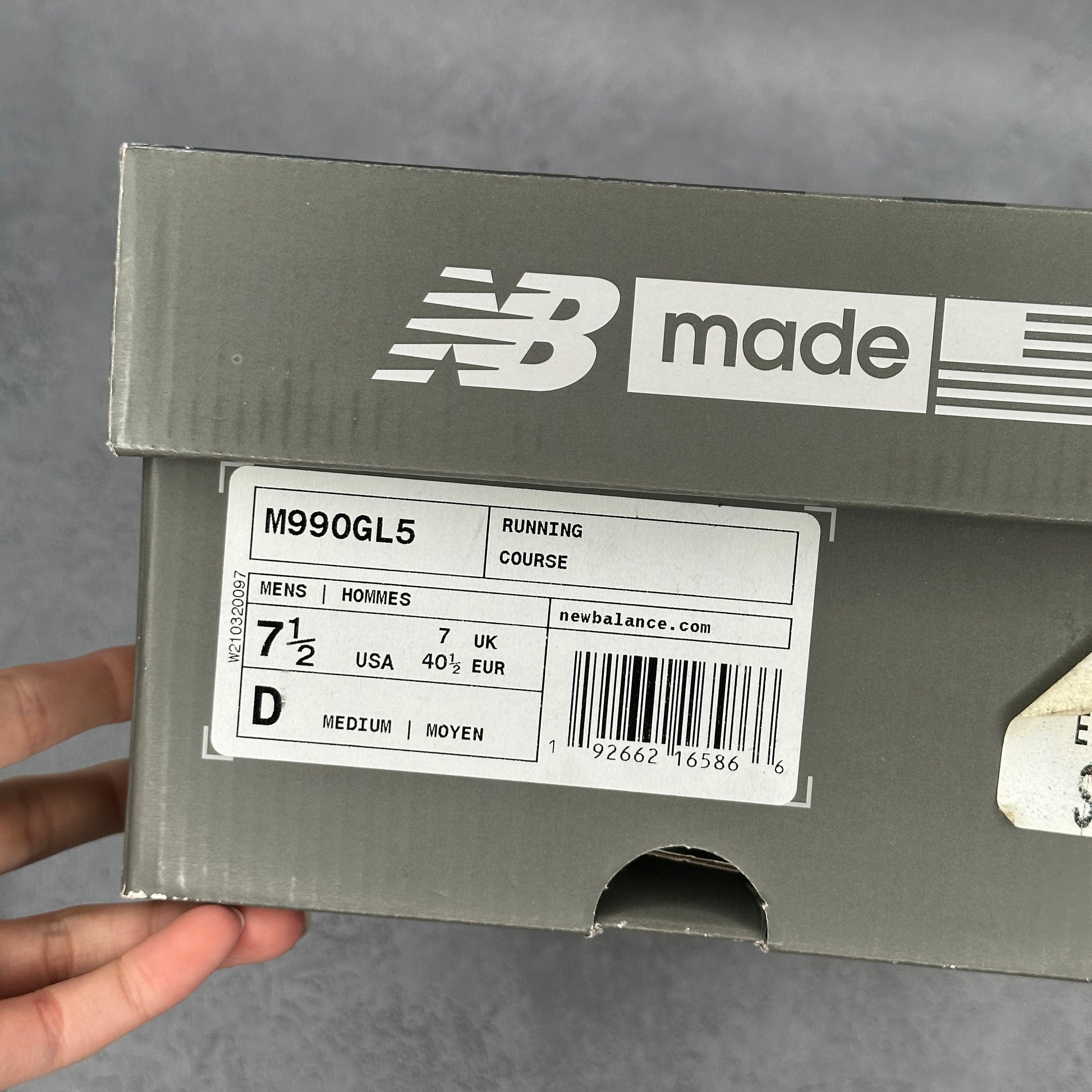 New Balance 990v5 Grey *pre-owned* SIZE 7.5