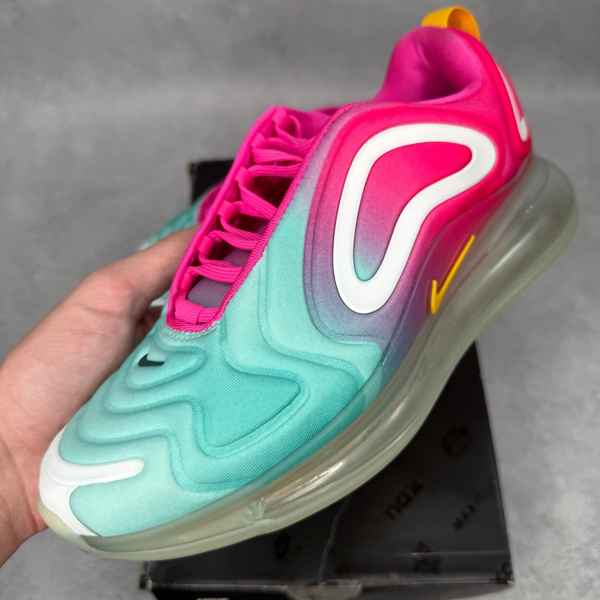 Nike Air Max 720 Teal Tint W *pre - owned* SIZE 7.5W - Kicks Collective PA - Nike - CJ0567 - 300 - Women's Shoes - 6M/7.5W - Pre - Owned