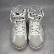 Jordan 6 Retro Mint Foam (Women's) *pre-owned* SIZE 9