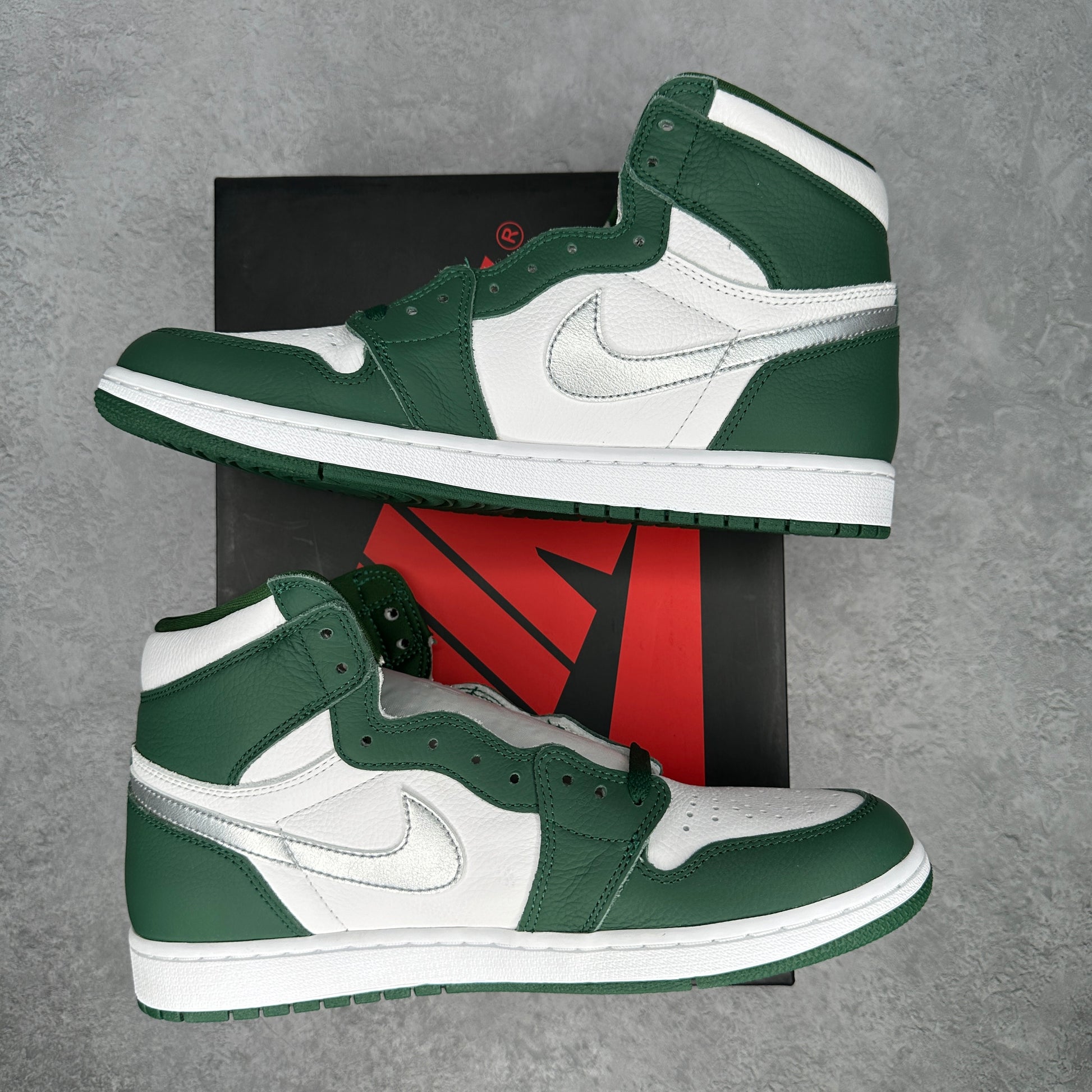 Jordan 1 Retro High OG Gorge Green