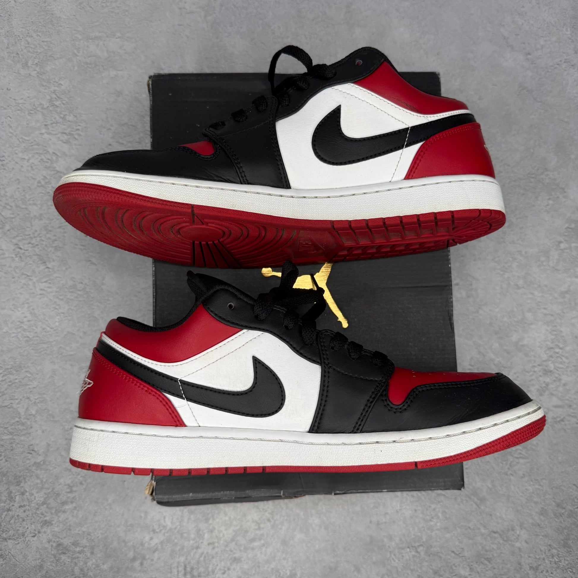 Jordan 1 Low Bred Toe *pre - owned* SIZE 12 - Kicks Collective PA - Jordan - 553558-612 - Men's Shoes - 12M/13.5W - Pre - Owned