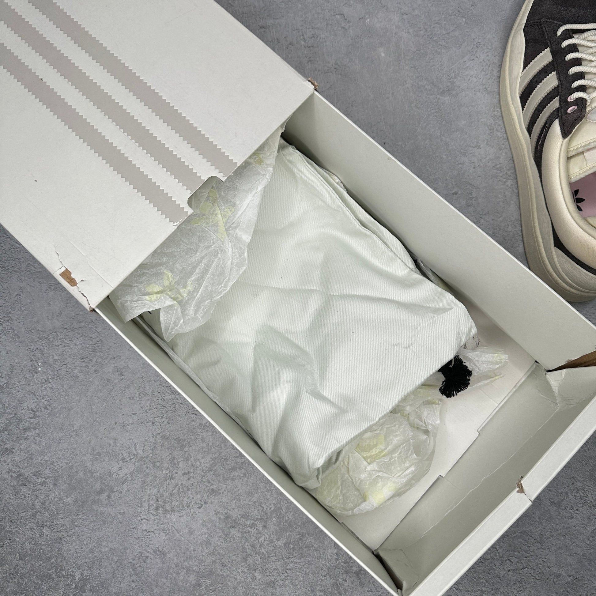 adidas Campus Bad Bunny The Last Campus *pre - owned* SIZE 10.5 - Kicks Collective PA - adidas - ID2534 - Men's Shoes - 10.5M/12W - Pre - Owned