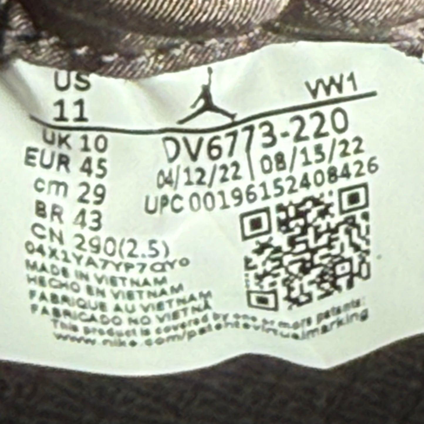 Jordan 4 Retro SP A Ma Maniére Violet Ore *pre-owned* SIZE 11