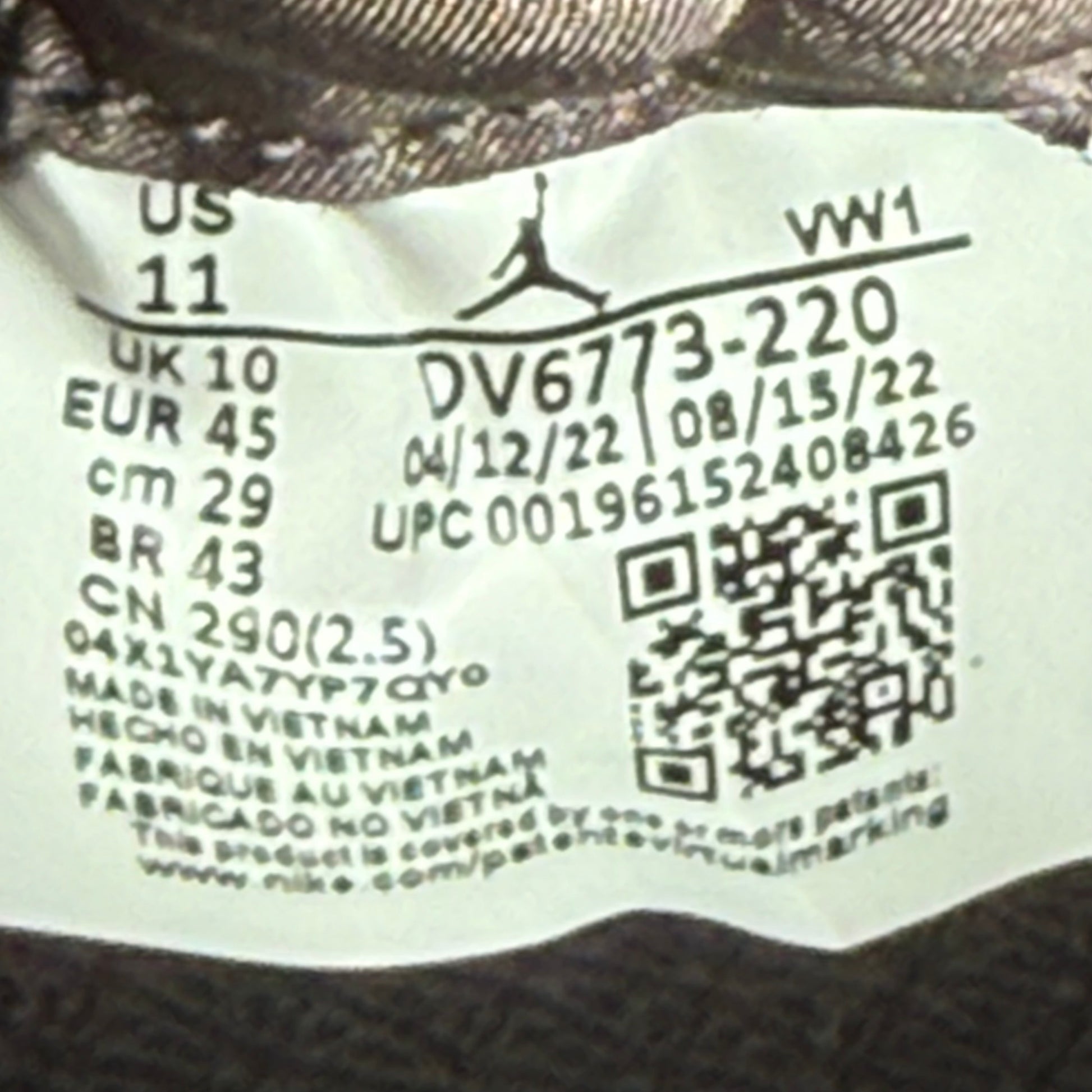 Jordan 4 Retro SP A Ma Maniére Violet Ore *pre-owned* SIZE 11