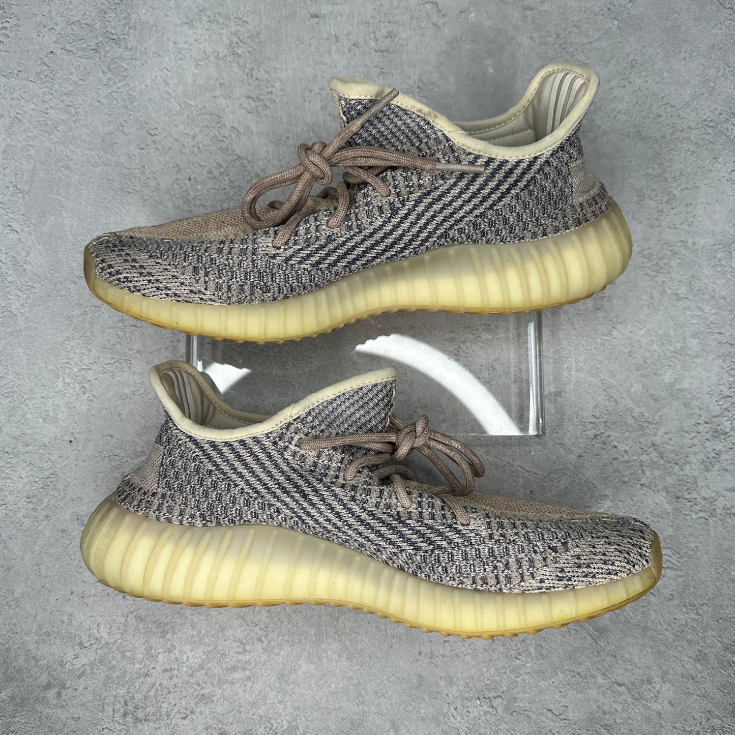 adidas Yeezy Boost 350 V2 Ash Pearl *pre-owned* SIZE 10