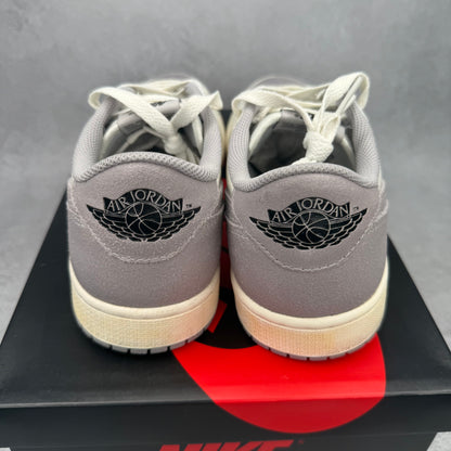 Jordan 1 Retro Low OG Atmosphere Grey *pre-owned* SIZE 9