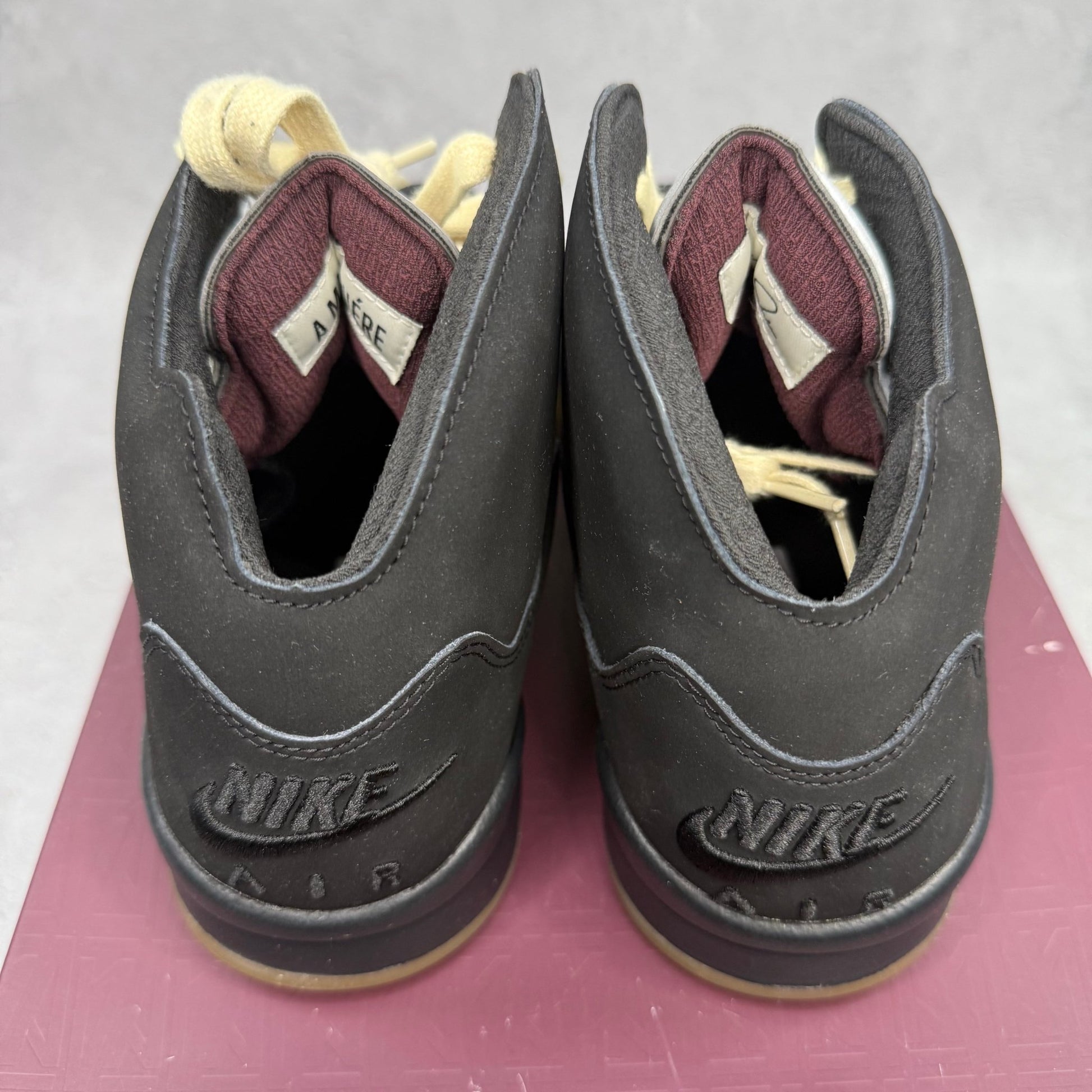 Jordan 5 Retro A Ma Maniére Dusk *pre - owned* SIZE 8.5 - Kicks Collective PA - Jordan - FD1330 - 001 - Men's Shoes - 8.5M/10W - Pre - Owned